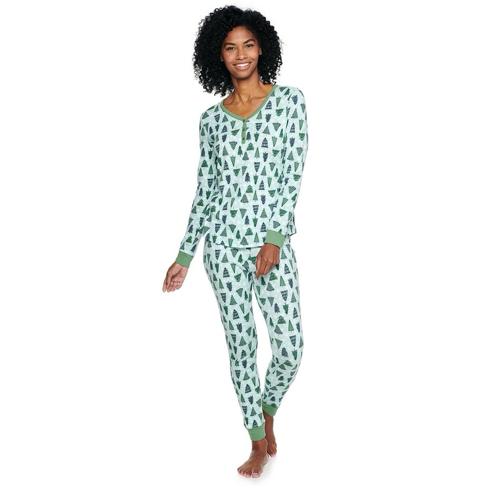 Lauren Conrad, green Christmas pajamas new with tags size small petite